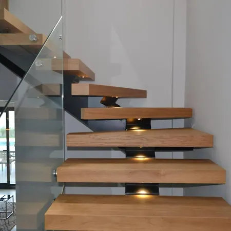 Ayayorgi Sueper Havuzlu Yeni