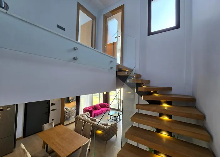 Ayayorgi Sueper Havuzlu Yeni