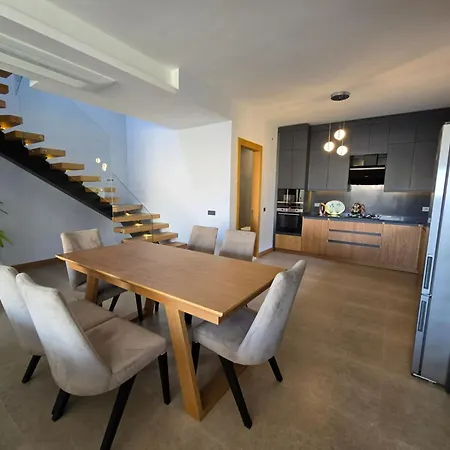 فيلة Ayayorgi Sueper Havuzlu Yeni Çeşme