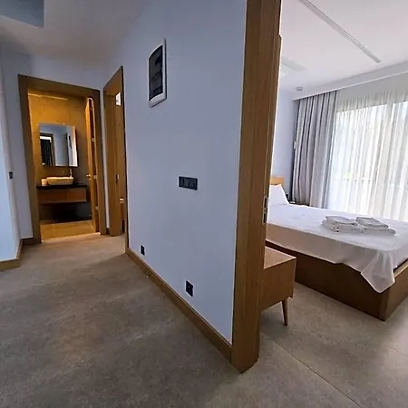 Villa Ayayorgi Sueper Havuzlu Yeni